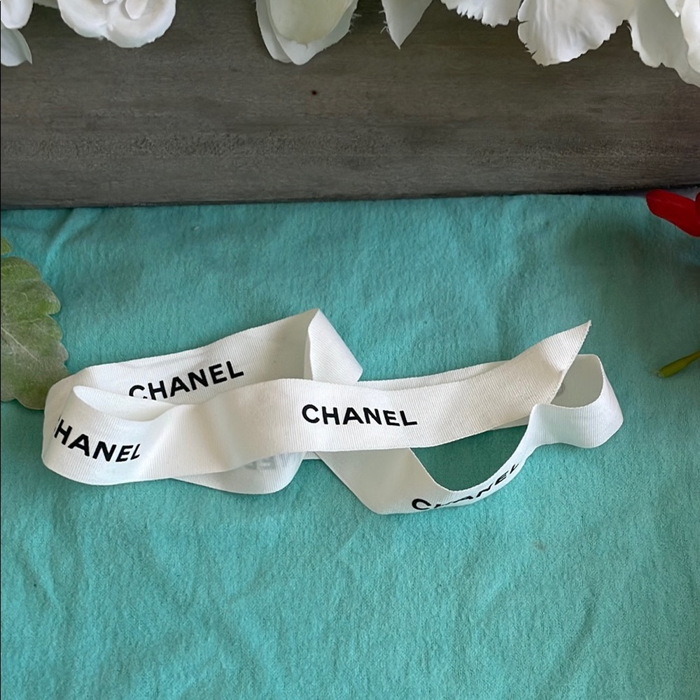 Chanel White‎ Ribbon Accessory